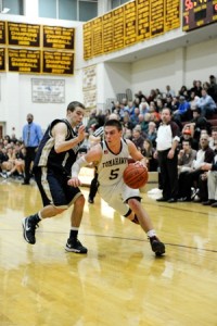 Algonquin boys&#8221; basketball remains undefeated