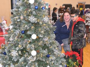 Boys &#038; Girls Clubs of MetroWest hosts holiday tree festival in Hudson