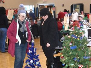 Boys &#038; Girls Clubs of MetroWest hosts holiday tree festival in Hudson