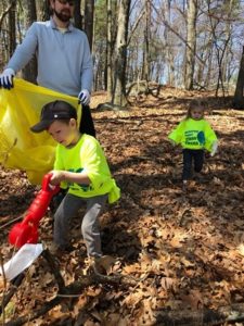 Successful Fort Meadow Reservoir Earth Day cleanup in Marlborough – with social distancing