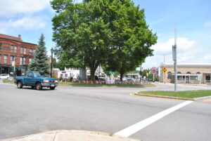 Revisions to continue on policies for flags, signs in Downtown Westborough