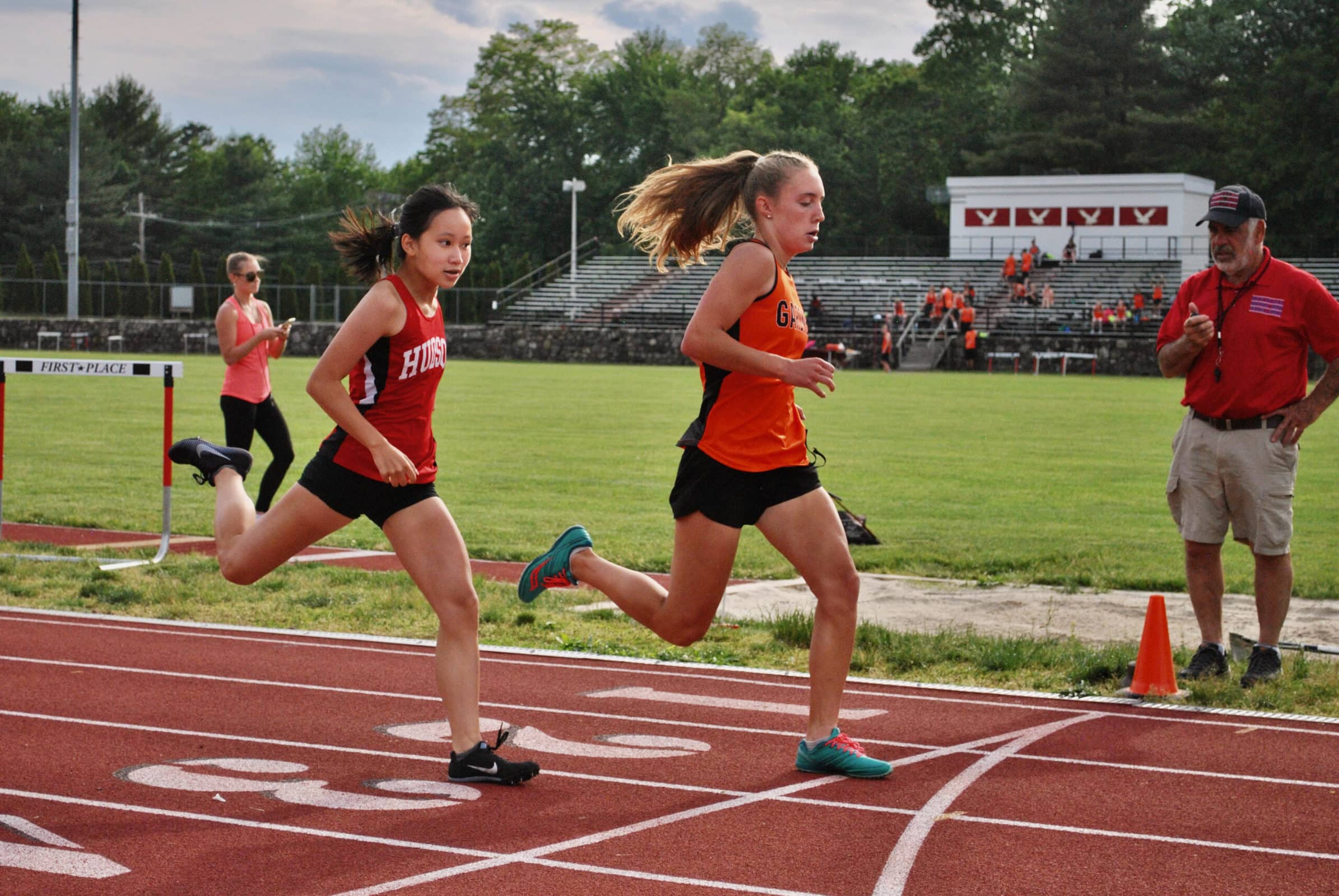 Dramatic relay punctuates final HHS home track meet of 2021