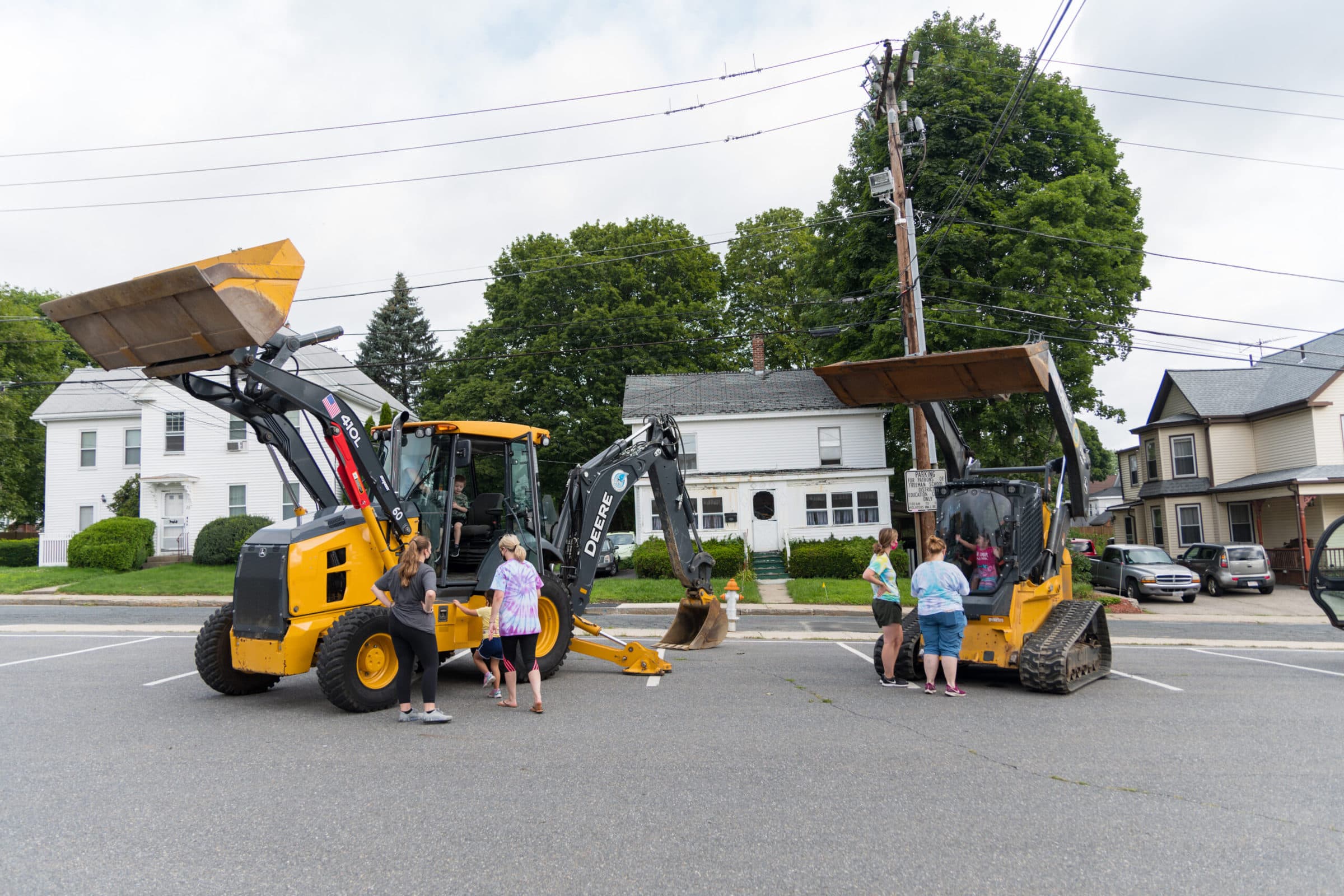 The Marlborough DPW brought a number of vehicles to the Early Childhood Center for a recent ‘touch-a-truck’ event. (Photo/Jesse Kucewicz)