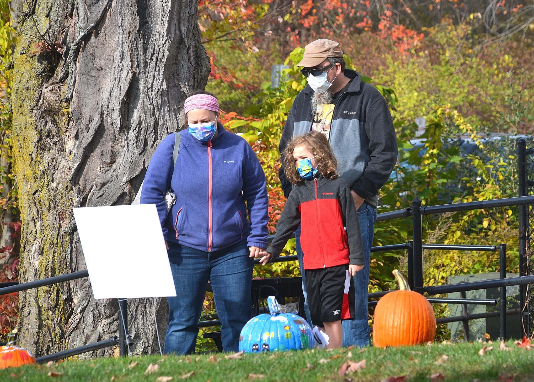 Hudson library hosts first Pumpkin Stroll at Liberty Park