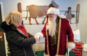 Rimkus: Santa receives citation; replica theater finds new home; local family reunites 