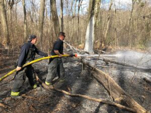 UPDATE: Brush fire burns 1.5 acres behind Floral Street School in Shrewsbury