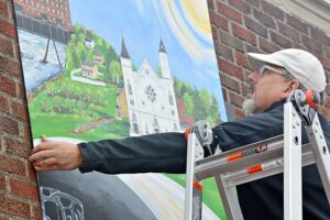 New historical mural depicts migration from Portugal to Hudson