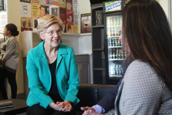 Sen. Elizabeth Warren visits Brilla Coffee in Northborough
