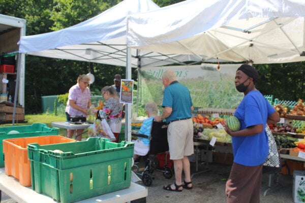 Shrewsbury officials share strategic plan at farmers market