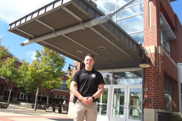 Hudson High welcomes new school resource officer