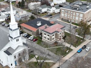 Library repair vote passes Town Meeting