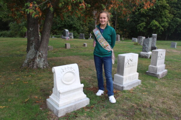 Northborough Girl Scout cleans grave markers for Silver Award project