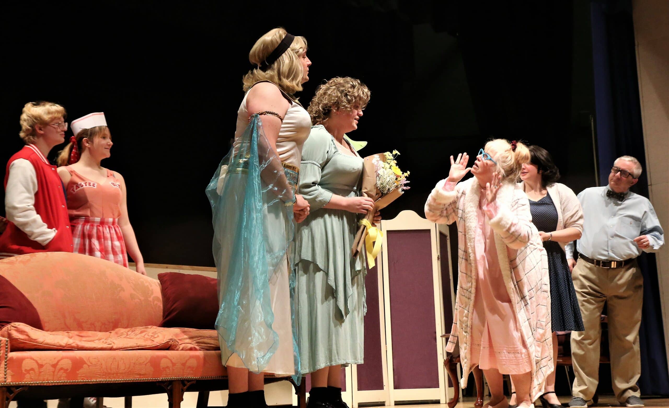 Square One Players to present comedy romp, “Leading Ladies”