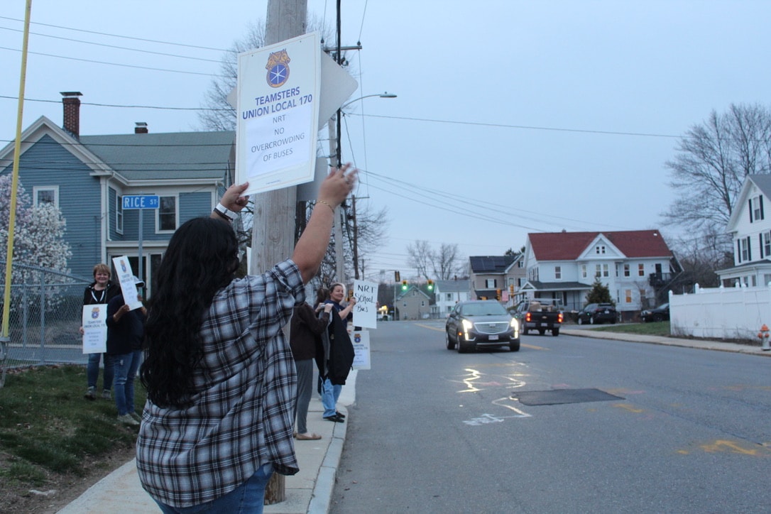 Bus drivers gather for informational picket in Marlborough