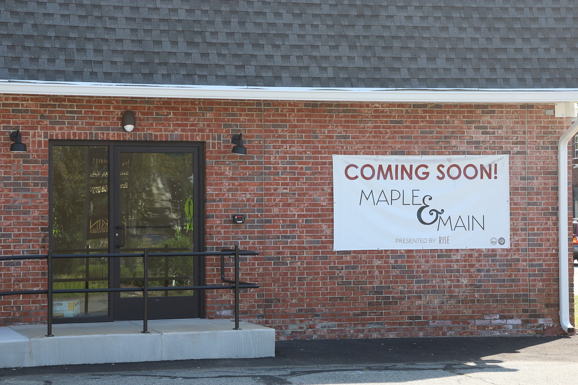 Opening date for Maple &#038; Main announced