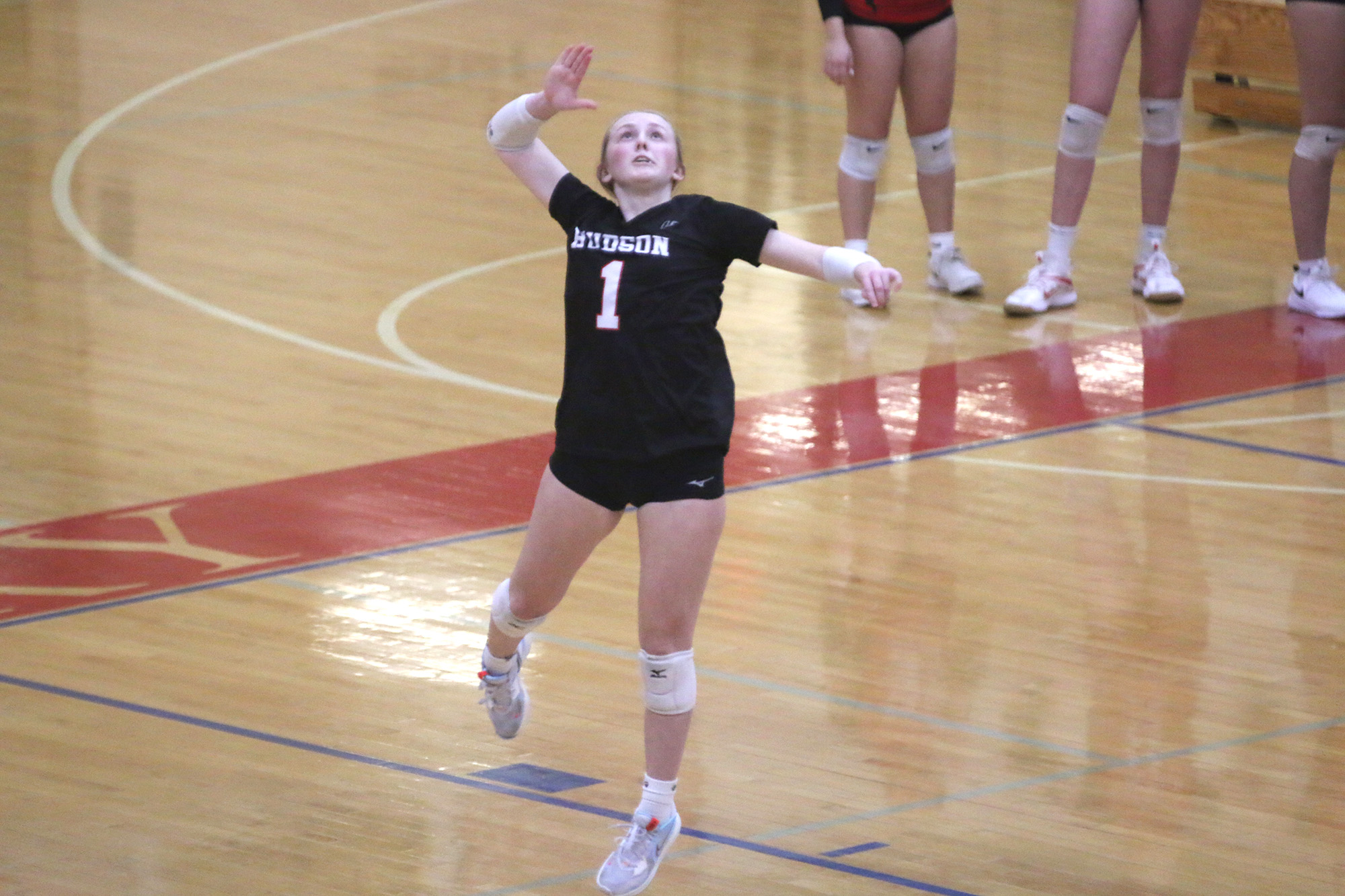 Hudson volleyball fights until the end against Ipswich