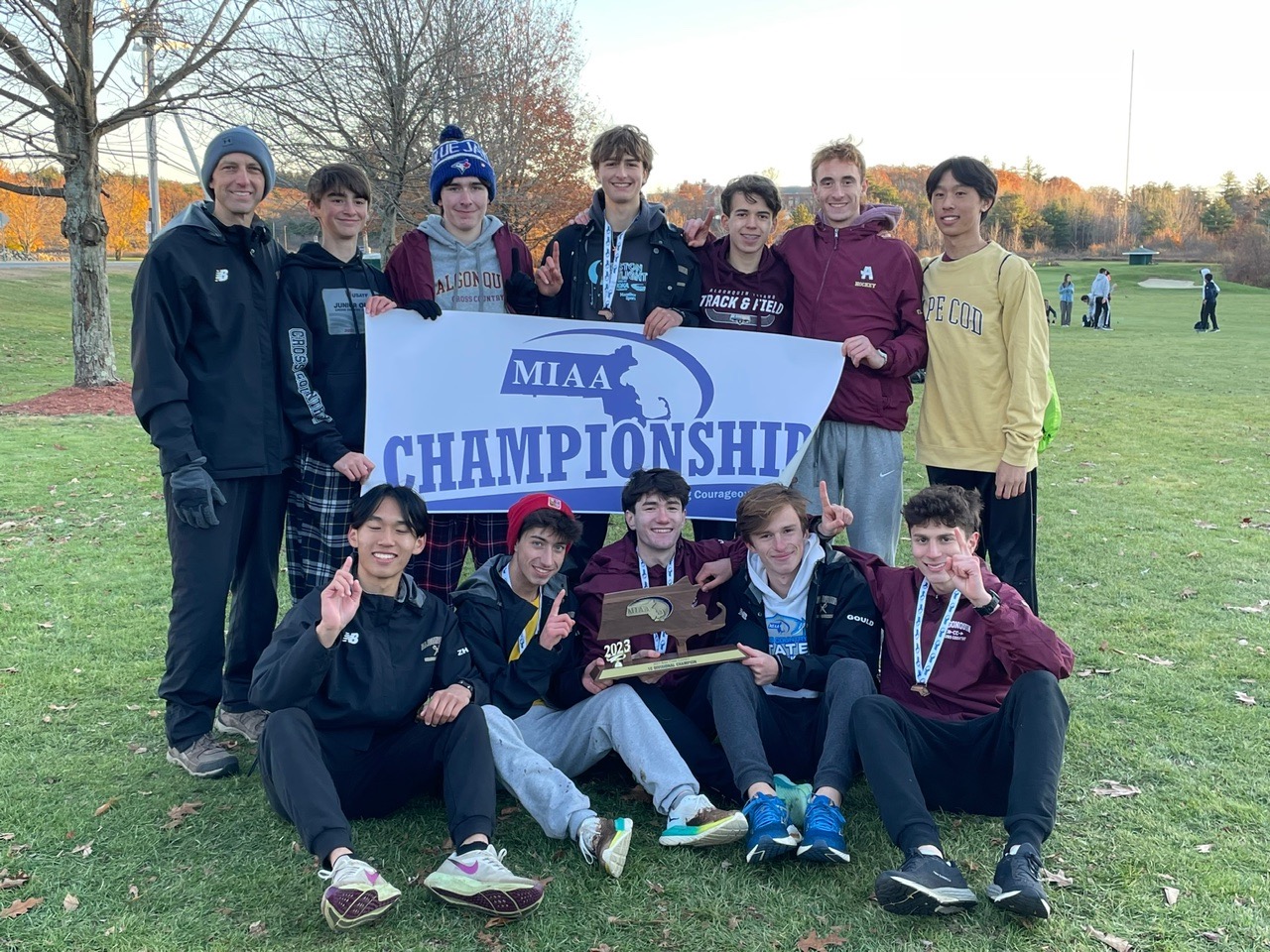 Algonquin cross country wins championship