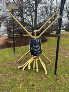 Shrewsbury menorah destroyed by weather, community rallies together