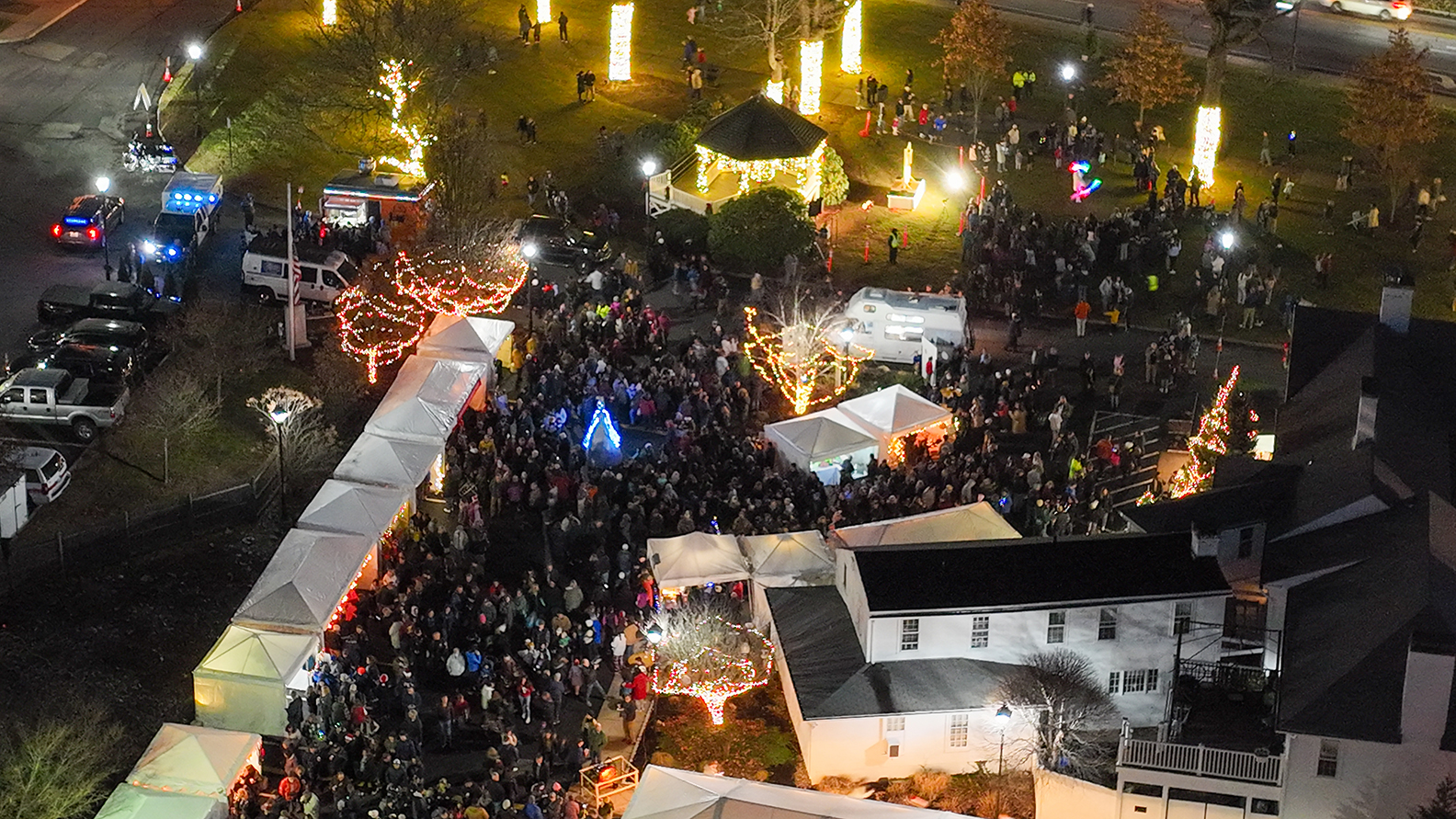 Shrewsbury rings in holidays with Yuletide Market, Light the Common