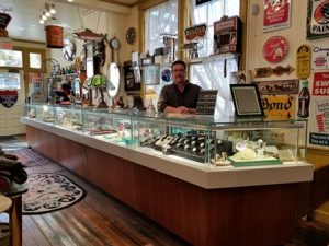High-end jewelry, watches and more at Watermark Antiques &#038; Gold