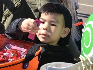 Northborough Crossing hosts Truck or Treat