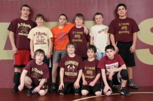 Algonquin youth wrestlers take to the mats
