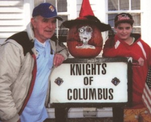 Knights of Columbus hold &#8220;Guess the Pumpkin&apos;s Weight&#8221; contest