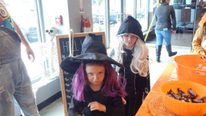 Lakeway Commons hosts spooky fun for families