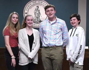 Grafton students present history projects