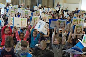 Patriots star shares his love of reading with Northborough kids
