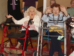 Congregation B&#8221;Nai Shalom offers music, friendship to seniors